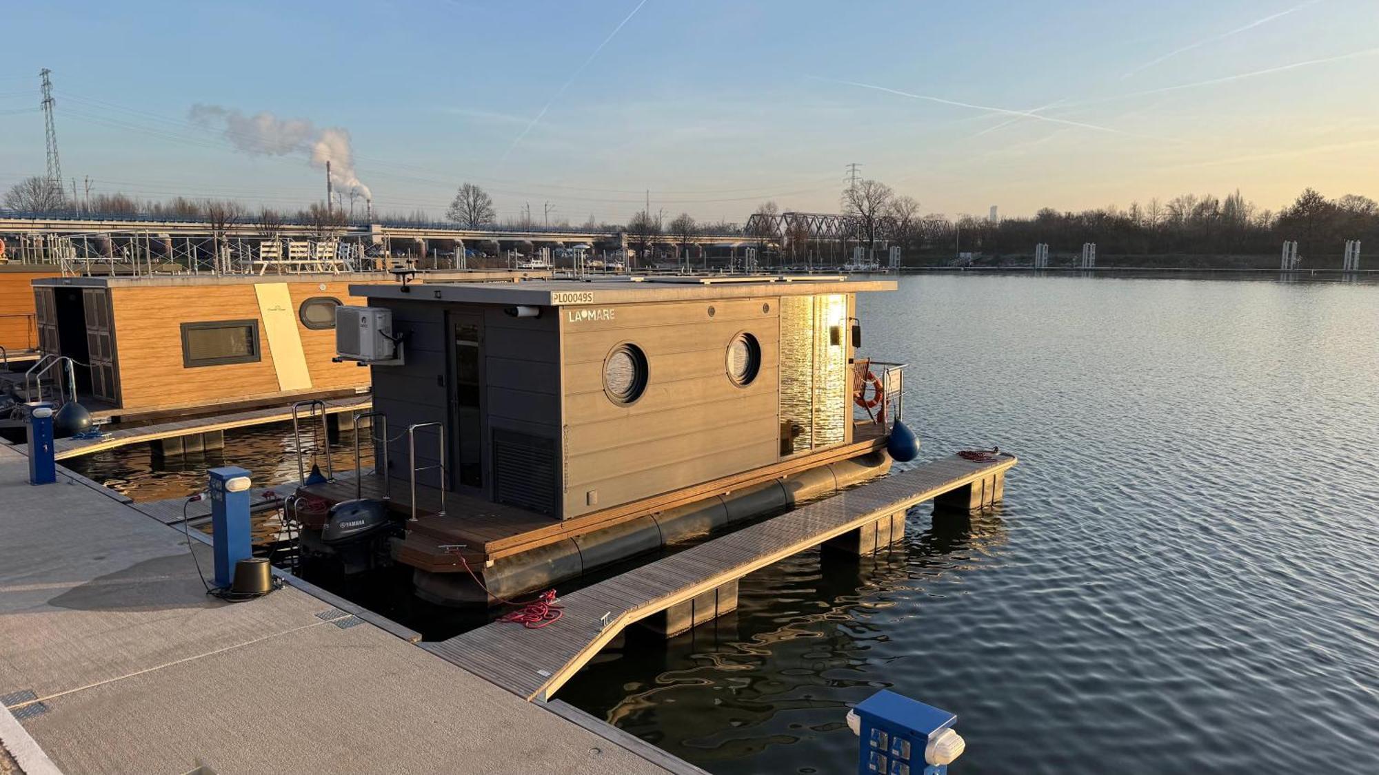 Апартаменты Houseboat Water Boy Apartament Plywajacy Dom Na Wodzie Lodz Вроцлав Экстерьер фото