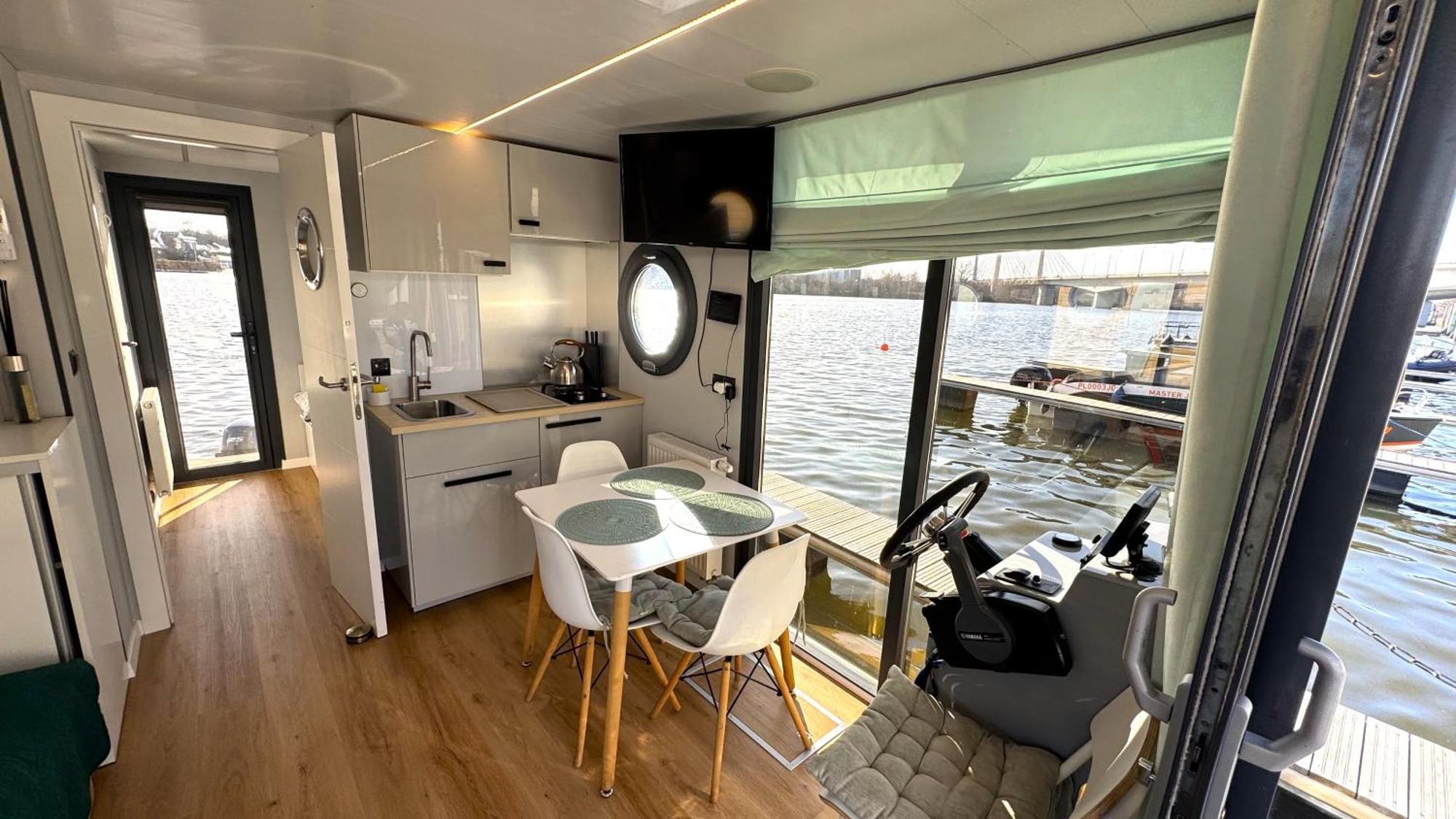 Апартаменты Houseboat Water Boy Apartament Plywajacy Dom Na Wodzie Lodz Вроцлав Экстерьер фото
