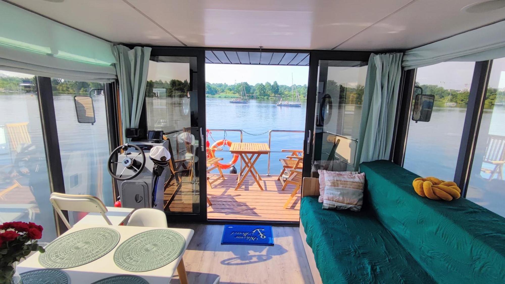 Апартаменты Houseboat Water Boy Apartament Plywajacy Dom Na Wodzie Lodz Вроцлав Экстерьер фото